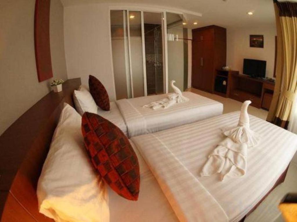 Baan Lukkan Patong Resort Phuket Екстериор снимка