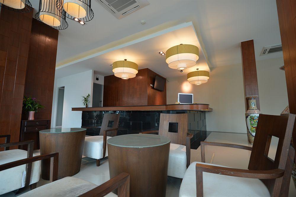 Baan Lukkan Patong Resort Phuket Екстериор снимка