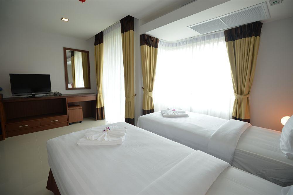 Baan Lukkan Patong Resort Phuket Екстериор снимка