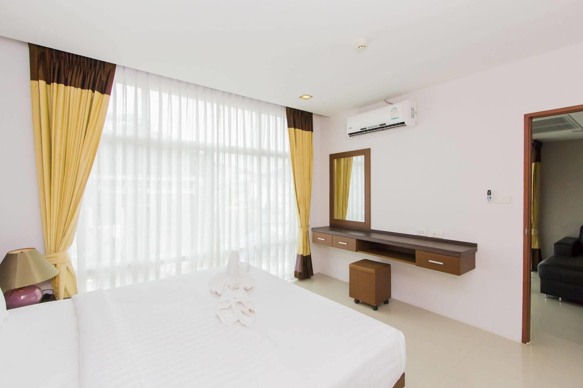 Baan Lukkan Patong Resort Phuket Екстериор снимка